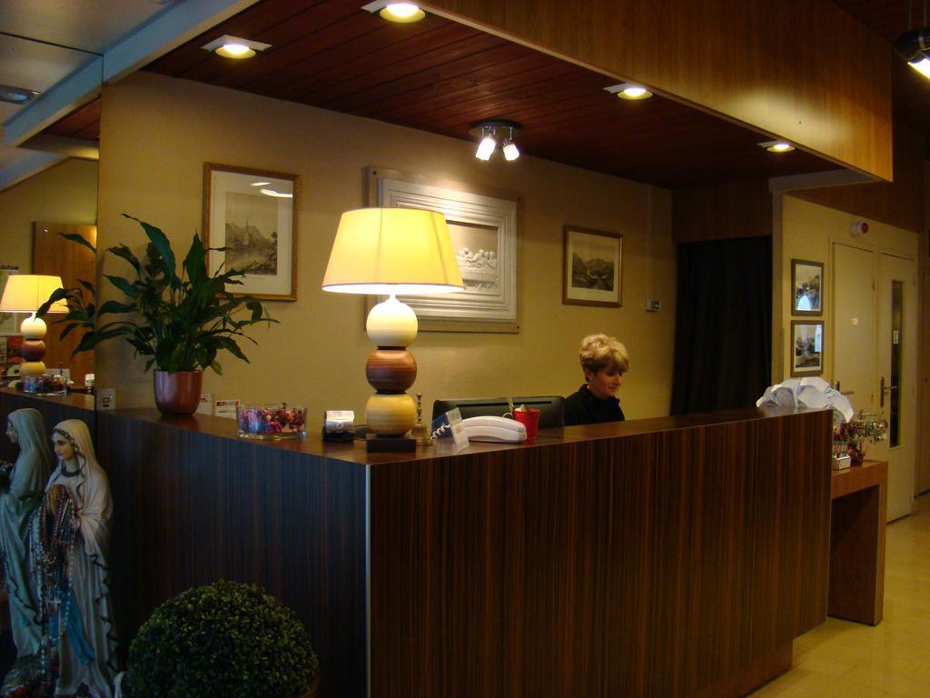 Hôtel Saint Sébastien Lourdes Exterior foto